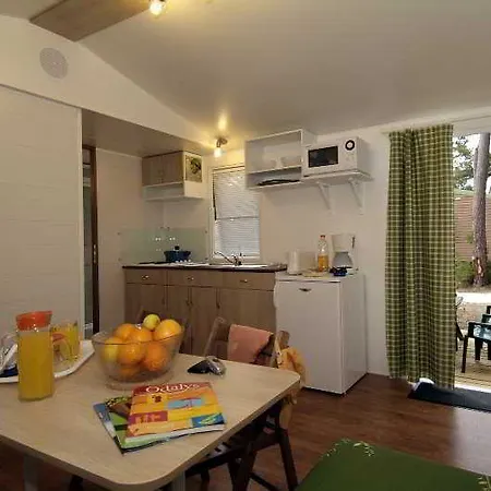 Monplaisir Campingplads 4*