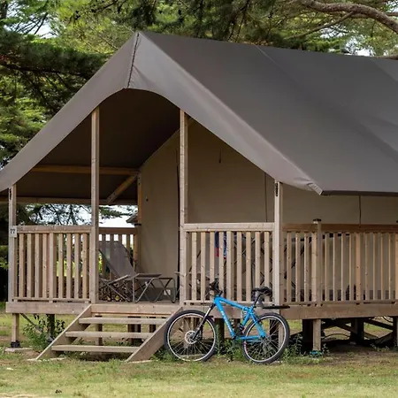 Parque de Campismo Monplaisir 4*