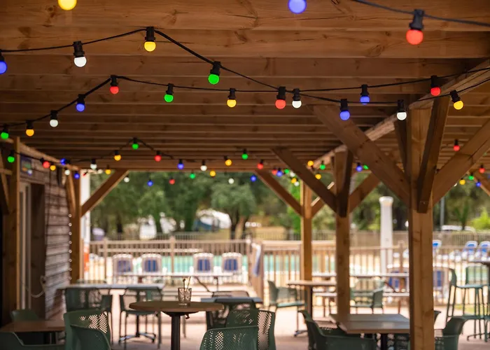 Monplaisir Parque de Campismo 4*